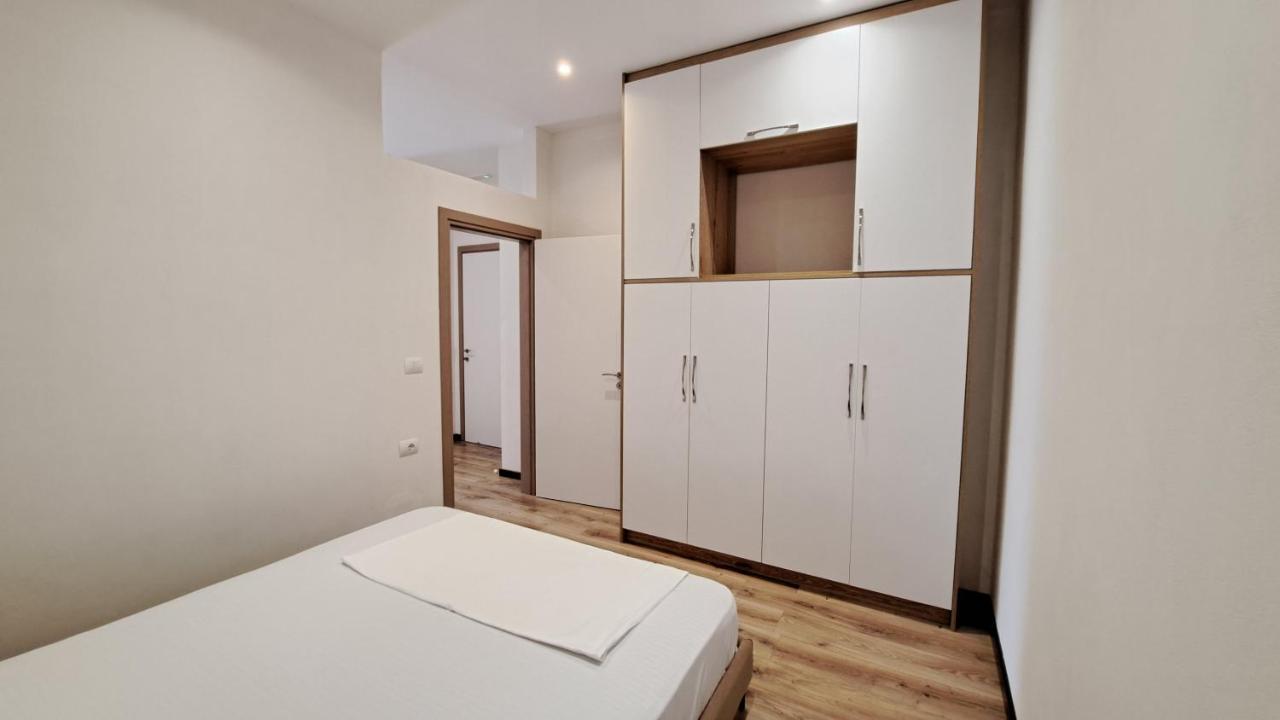 Apartaments Rraku Sarande Exterior photo