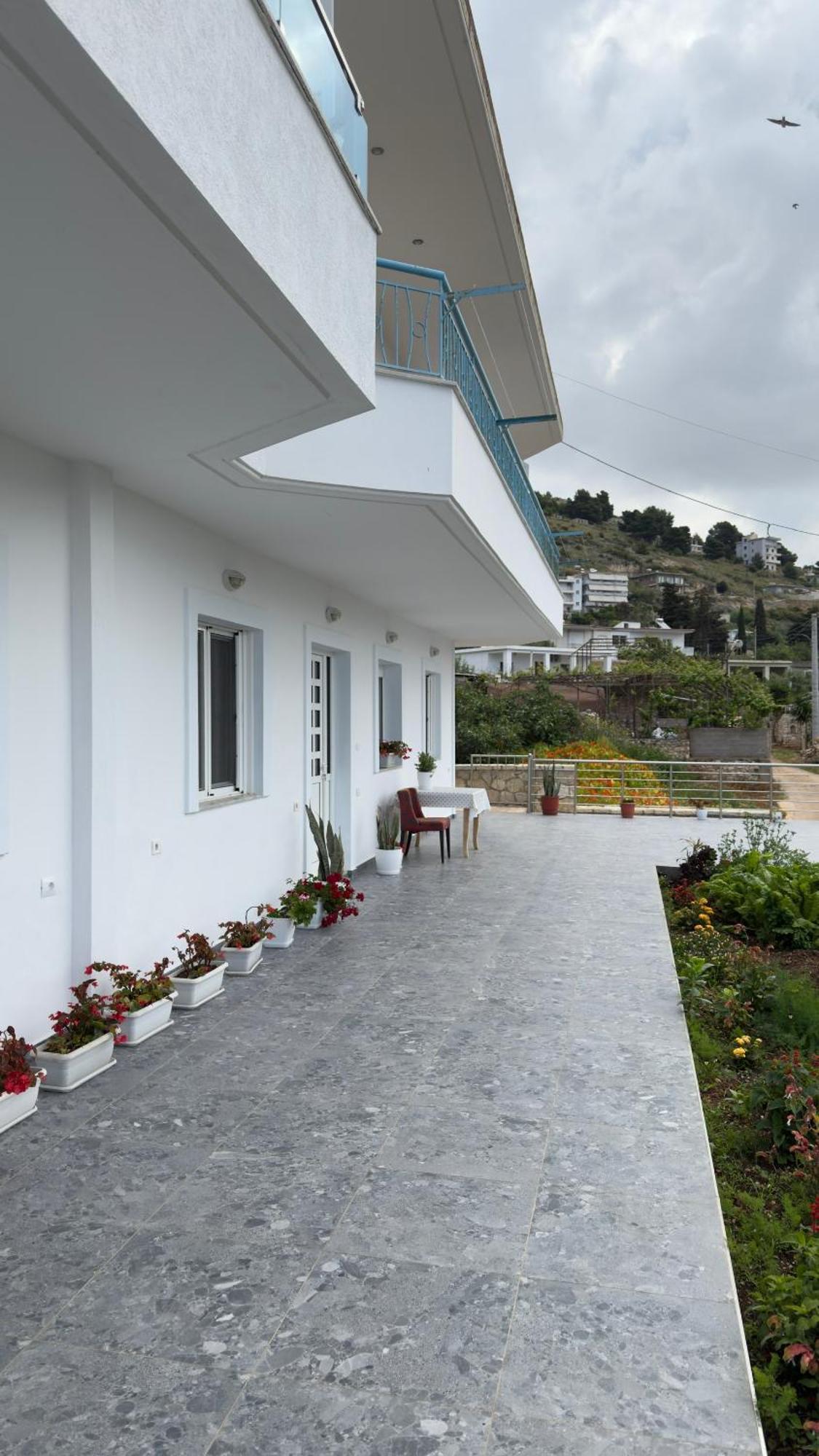 Apartaments Rraku Sarande Exterior photo